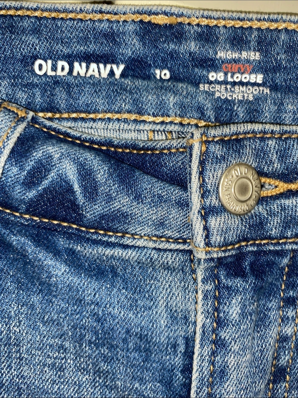 Old Navy • Hi-Rise • Curvy • OG Straight • Medium Blue Wash - Picture 2 of 4